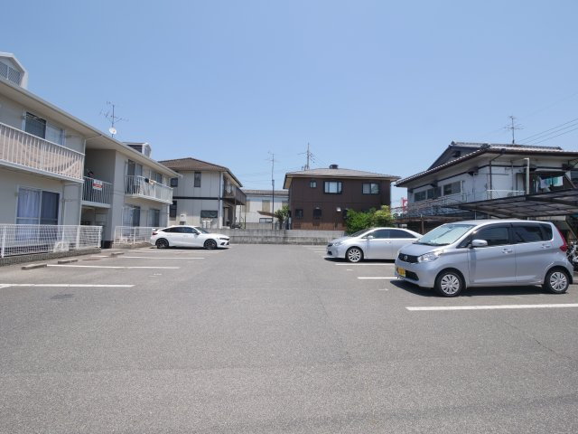 ラディッシュタウン撫川 Dの駐車場