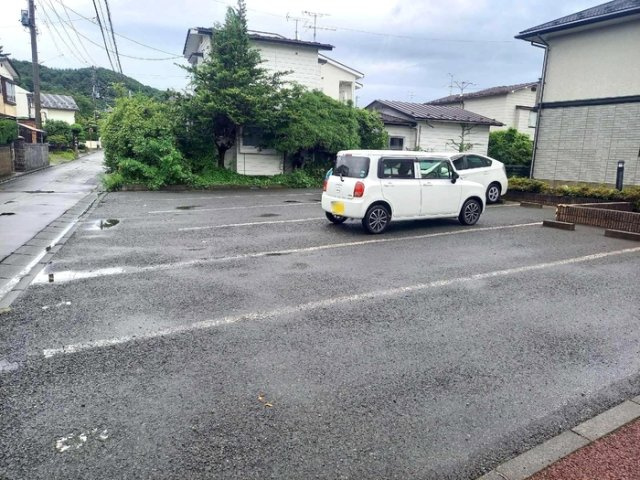サンシルフィーＫの駐車場