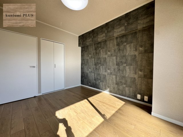 日商岩井京橋ハイツの居間・リビング