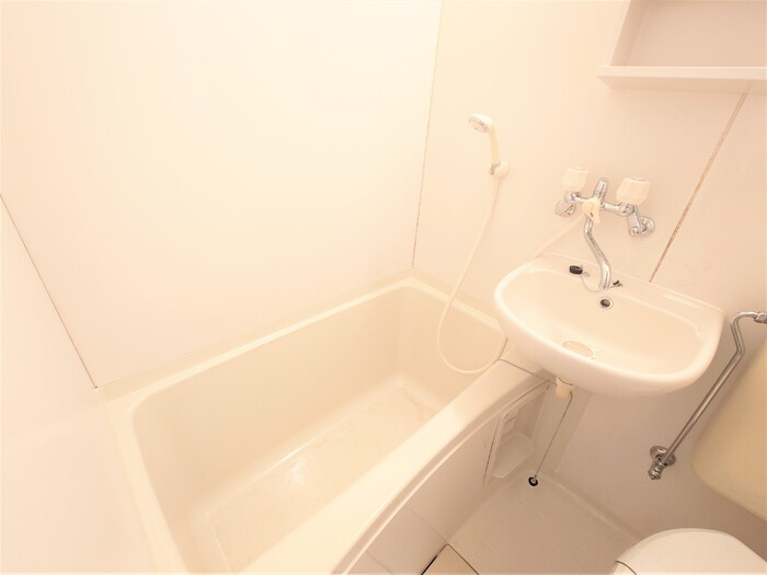 パークサイドハウスＡの浴室