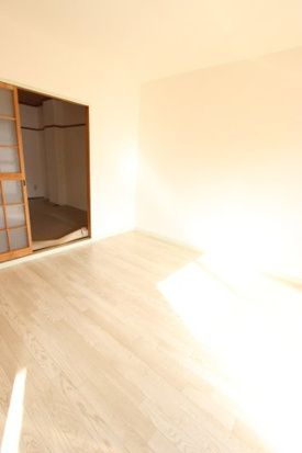 シャルダン三矢の寝室|寝室です