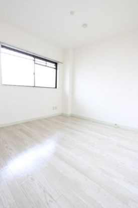 シャルダン三矢の寝室|寝室です