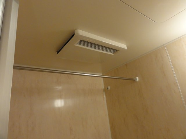 ラフォーレ２号館の浴室|浴室乾燥機