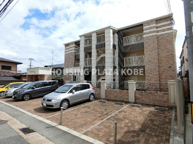 プロムナード須磨離宮の外観