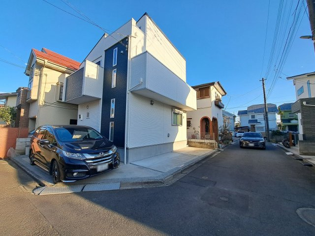 【外観】 | 西東京市下保谷1丁目　中古一戸建住宅　（保谷店） | 自然に囲まれた閑静な住宅街に立地