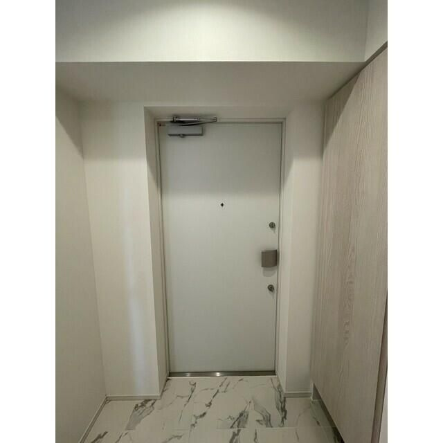 コンフォリア・リヴ平井MUTIOの玄関