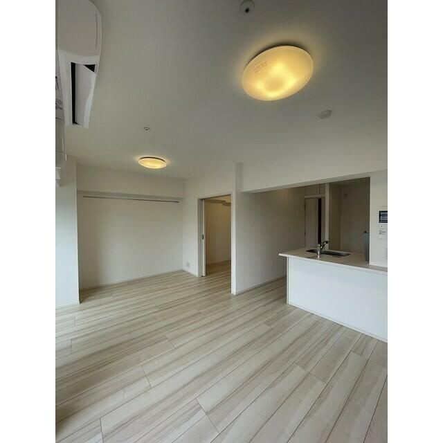 コンフォリア・リヴ平井MUTIOの居間・リビング