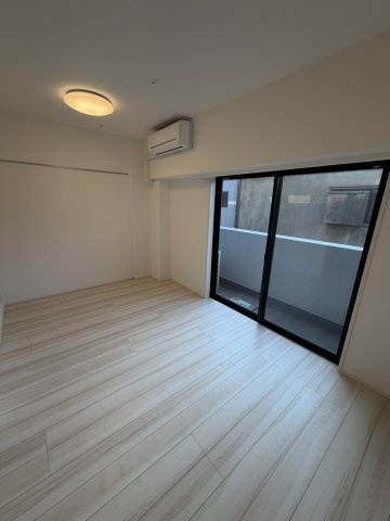 コンフォリア・リヴ平井MUTIOの居間・リビング