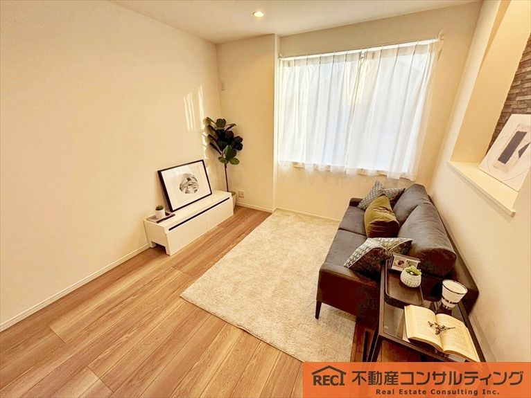 神戸市垂水区星陵台7丁目　新築戸建の居間・リビング