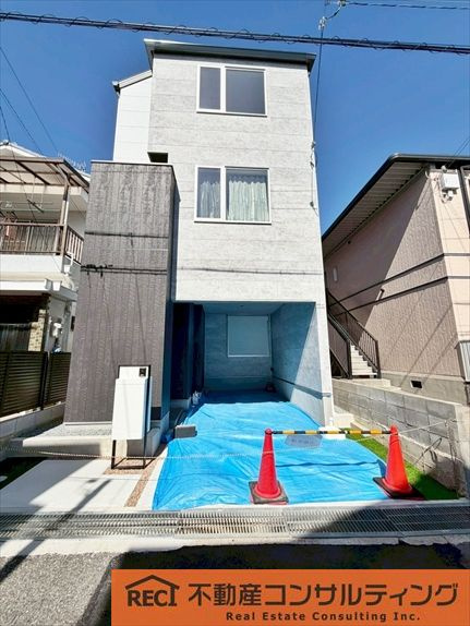 神戸市垂水区星陵台7丁目　新築戸建の駐車場