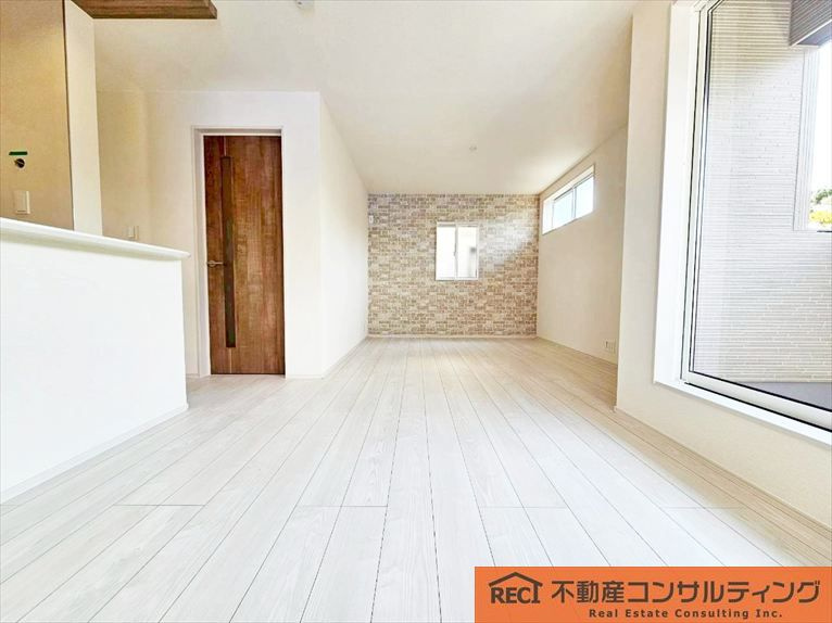 西宮市浜甲子園1丁目　新築戸建の洋室