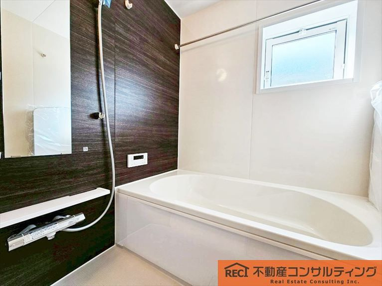 西宮市浜甲子園1丁目　新築戸建の浴室