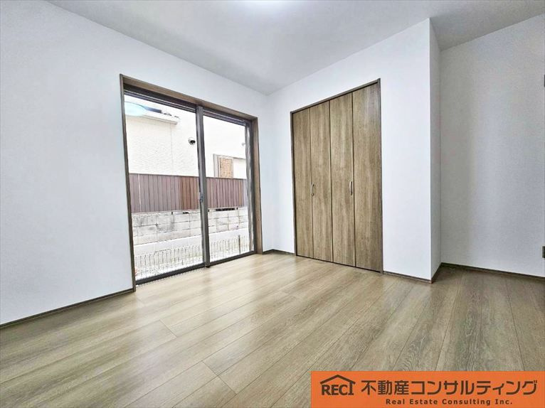 西宮市大社町　新築戸建　A号棟の洋室