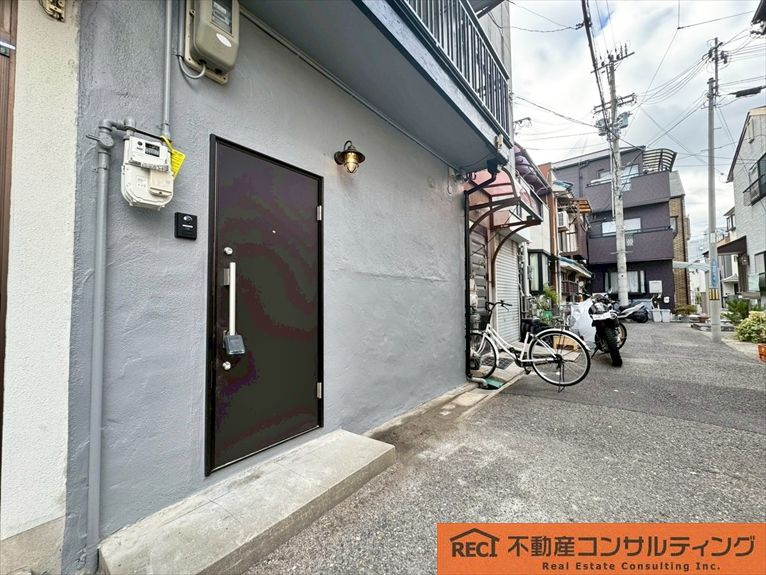 神戸市長田区細田町三丁目　中古戸建の前面道路含む現地写真