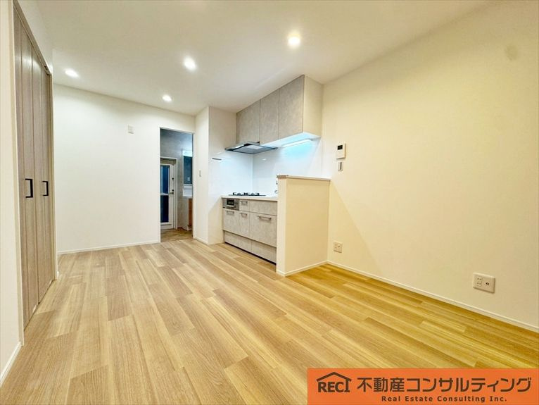 神戸市長田区細田町三丁目　中古戸建の内装|3沿線が徒歩10分以内の便利な立地