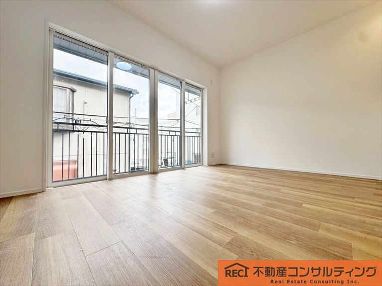 神戸市長田区細田町三丁目　中古戸建の洋室