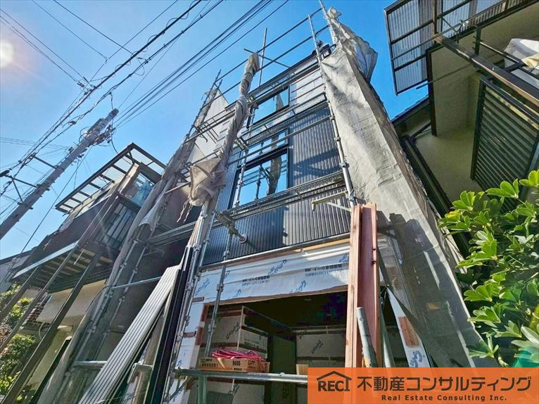 西宮市上田中町　新築戸建の外観