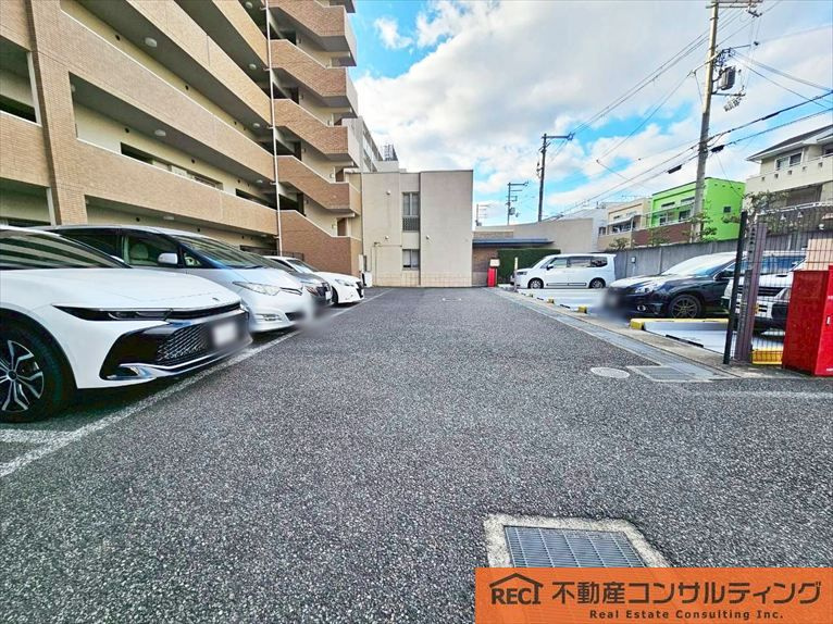 ディアステージ西宮ブライタスの駐車場