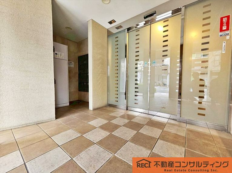 ディアステージ西宮ブライタスのエントランス