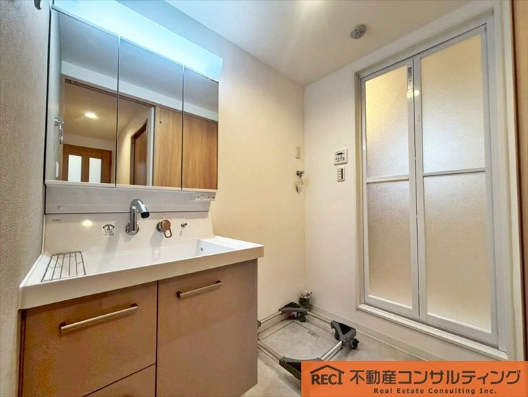 サンマンション魚崎の独立洗面台