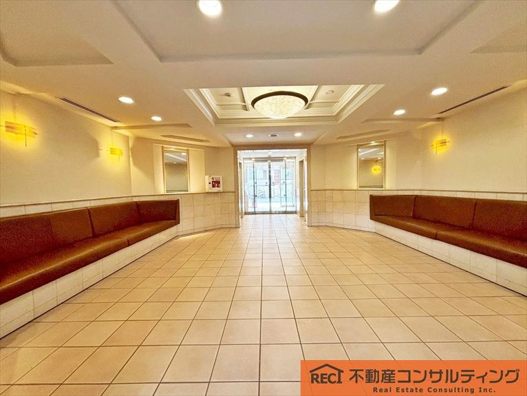セレッソコート甲子園口ディアナのエントランス