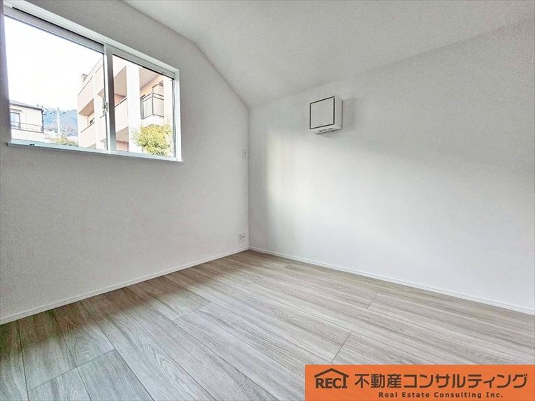 神戸市灘区高尾通1丁目　新築戸建　2号棟の子供部屋