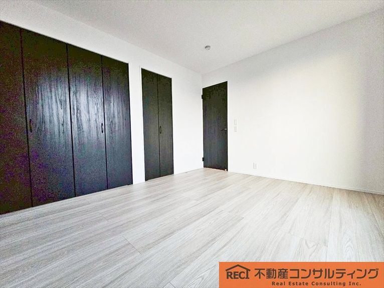 神戸市灘区高尾通1丁目　新築戸建　2号棟の寝室