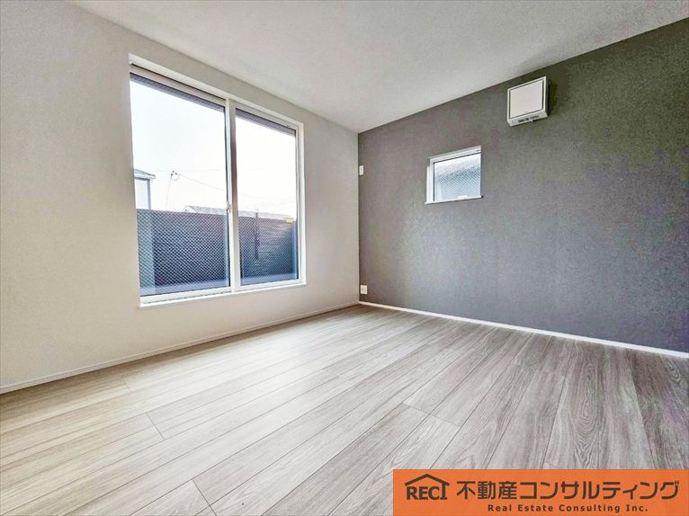 神戸市灘区高尾通1丁目　新築戸建　2号棟の洋室
