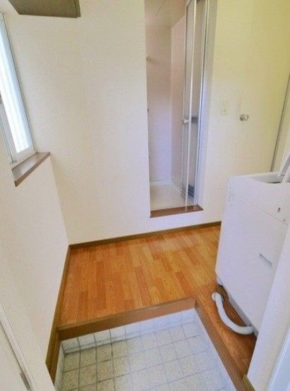 カレッジハウス１０の玄関