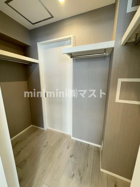 大阪市中央区北新町の賃貸マンションの収納