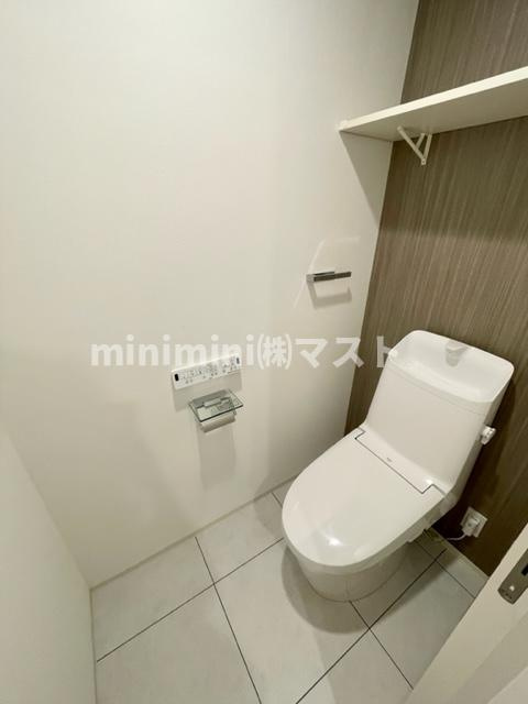 大阪市中央区北新町の賃貸マンションのトイレ