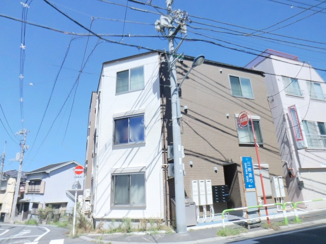 赤羽terraceの外観|3階建です☆