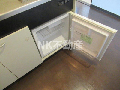 【キッチン】 | エイチ・ツー・オー新町Ⅱ（東花園賃貸） | ミニ冷蔵庫です