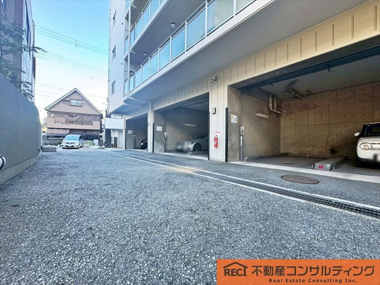 カサベラ新在家ツインズⅠ号館の駐車場