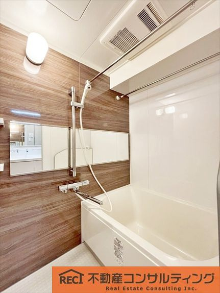 コムーネ灘の浴室