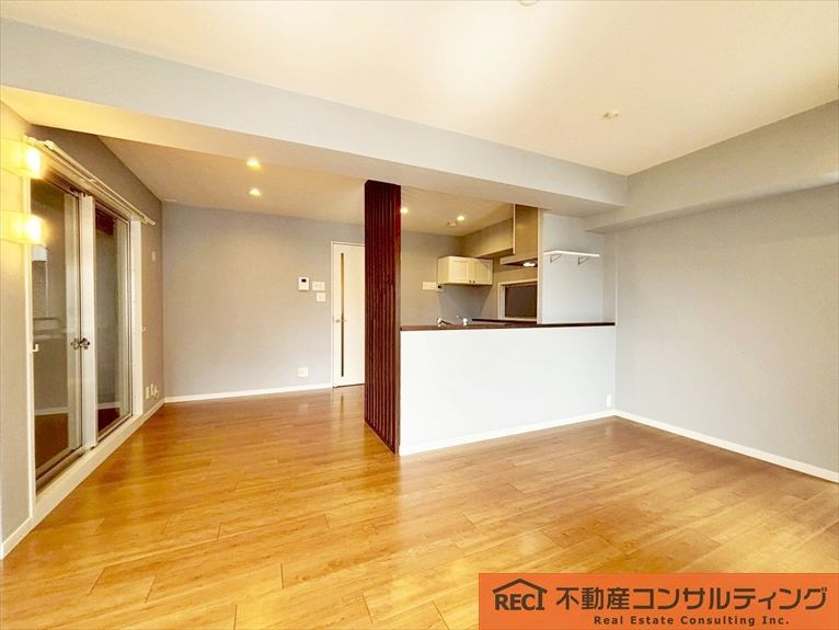 コムーネ灘の内装