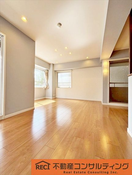 コムーネ灘の居間・リビング