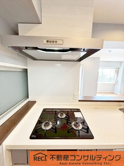 コムーネ灘のキッチン