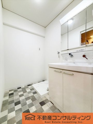 サンシャイン西芦屋の独立洗面台