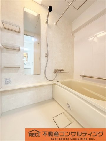 サンシャイン西芦屋の浴室