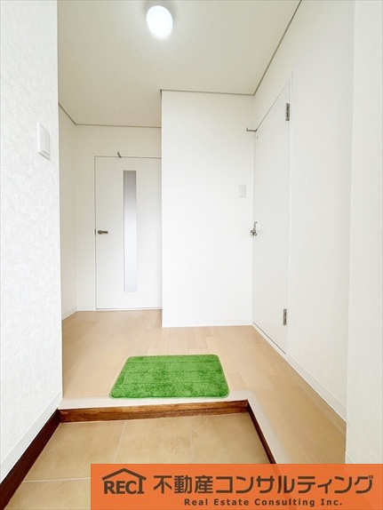 サンシャイン西芦屋の玄関