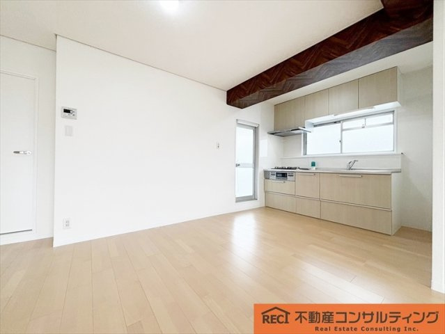 サンシャイン西芦屋の居間・リビング