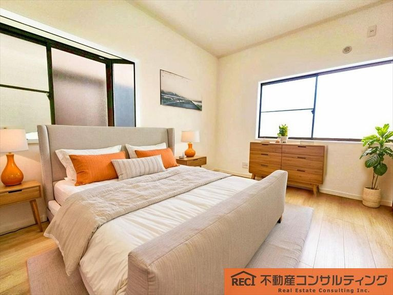 西宮市津門呉羽町　中古戸建の寝室