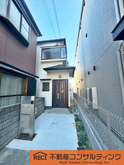 西宮市津門呉羽町　中古戸建の外観