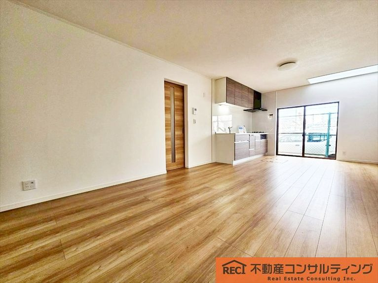 西宮市津門呉羽町　中古戸建の内装