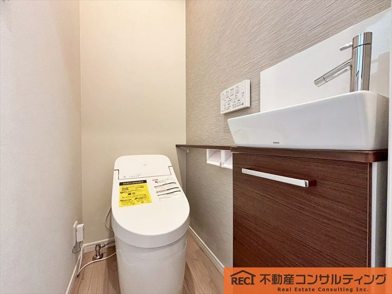 神戸市灘区神ノ木通3丁目　新築戸建　B号地のトイレ