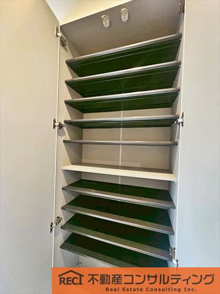 神戸市灘区神ノ木通3丁目　新築戸建　B号地の内装