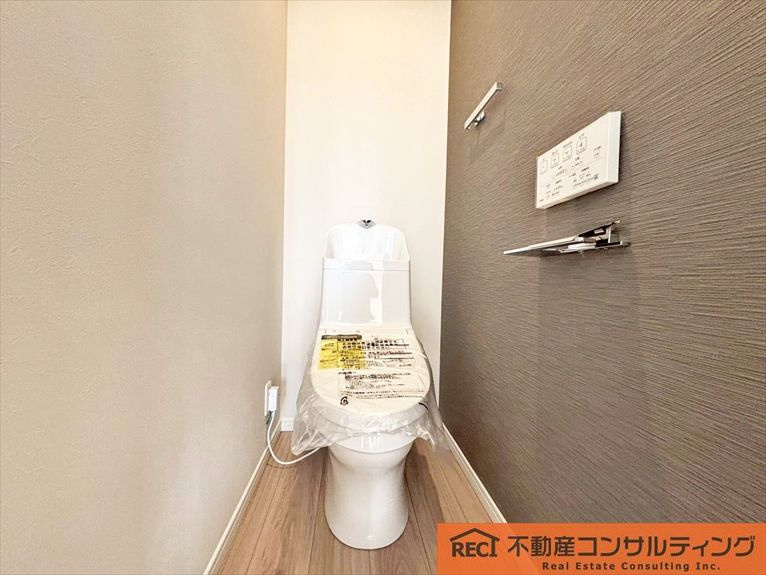 神戸市灘区神ノ木通3丁目　新築戸建　B号地のトイレ