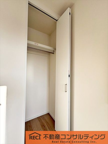 神戸市灘区神ノ木通3丁目　新築戸建　B号地の収納