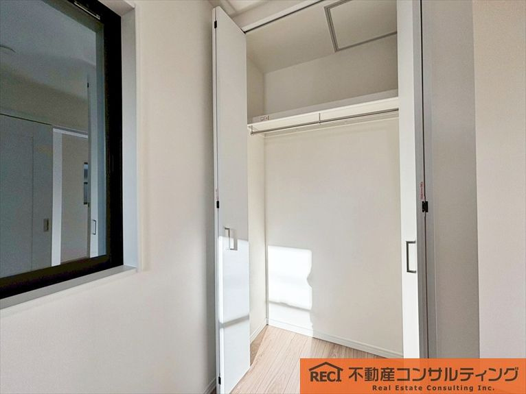 神戸市灘区神ノ木通3丁目　新築戸建　B号地の収納